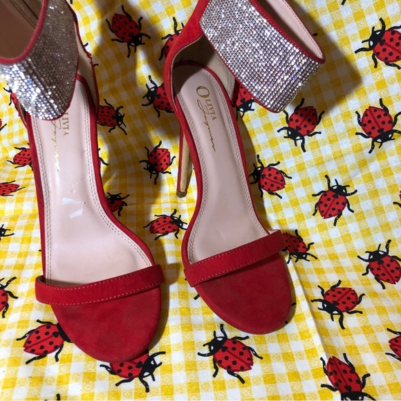 Red Stiletto with Rhinestone by Olivia Ferguson - Picture 3 of 8